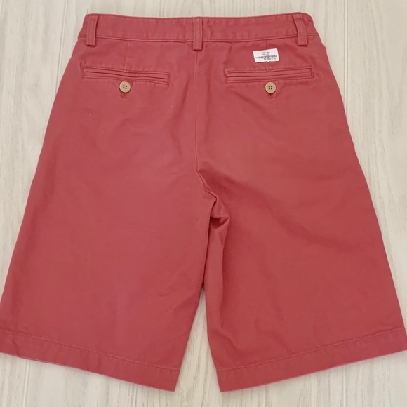 Like New! Vineyard Vines 9” Shorts in Lobster Reef - Picture 2 of 4